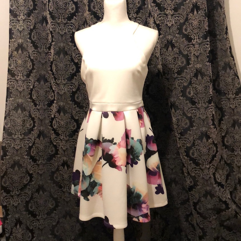 Akira Black Label White Floral Dress